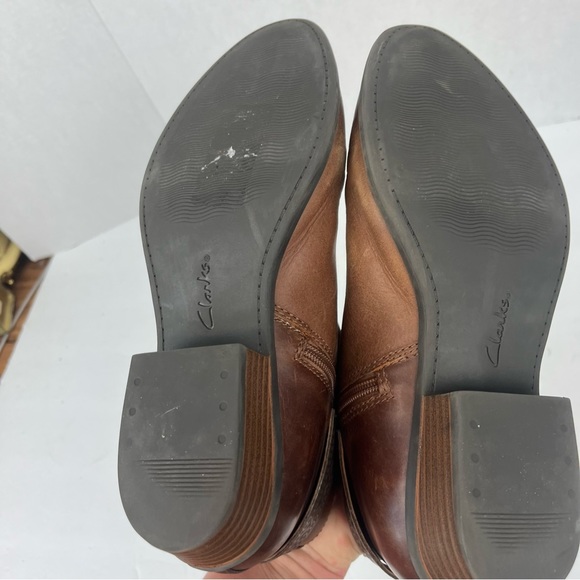 Clarks brown ankle boots in Women’s 7 - Picture 8 of 12